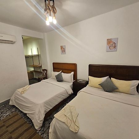 Alex Gate Apartment - Families Only อเล็กซานเดรีย ภายนอก รูปภาพ